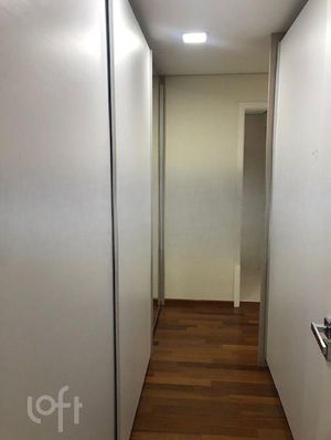 Image 8 - 722697