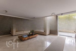 Image 18 - 722767