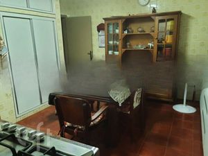 Image 10 - 724698