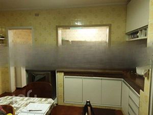 Image 6 - 724698
