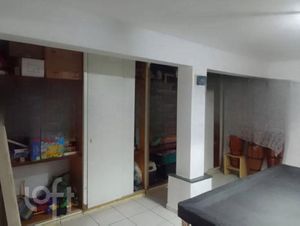Image 34 - 725140