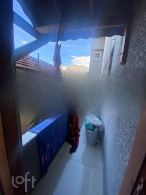 Image 9 - 725289