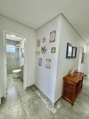 Image 4 - 726036