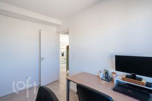 Image 19 - 726087