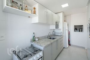 Image 14 - 726087