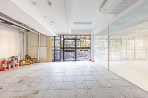 Image 6 - 726263
