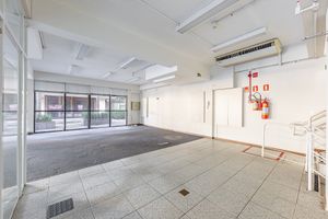 Image 5 - 726263