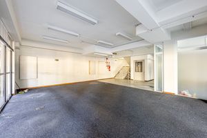 Image 3 - 726263