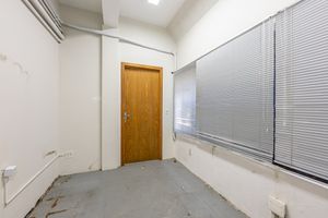 Image 25 - 726263