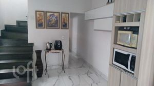 Image 4 - 726302