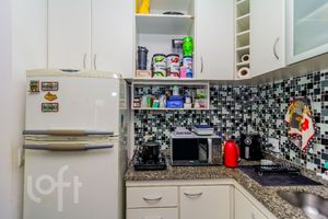 Image 13 - 726415