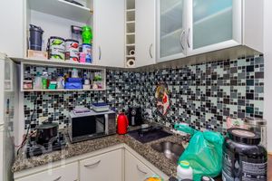 Image 9 - 726415