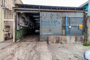 Image 24 - 726438