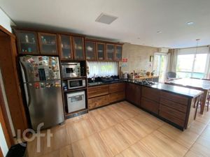 Image 12 - 726536