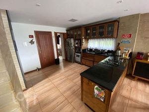 Image 10 - 726536