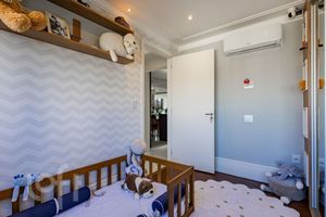 Image 23 - 726622