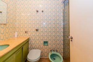 Image 35 - 726676