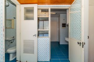 Image 30 - 726676