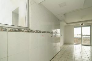 Image 4 - 726704