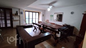Image 37 - 726730