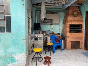 Image 11 - 726794