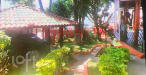 Image 19 - 726953