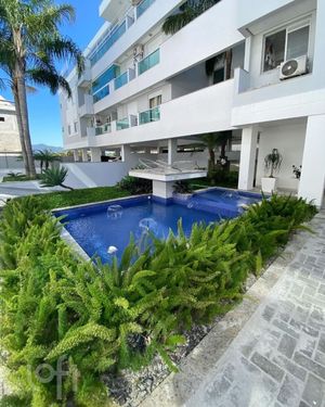 Image 35 - 727272
