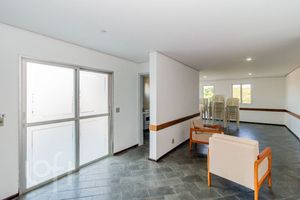 Image 36 - 727426