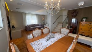 Image 13 - 727661