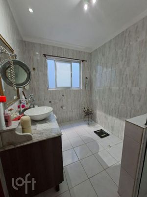 Image 19 - 728684