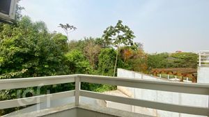 Image 23 - 728689