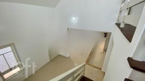 Image 19 - 728689