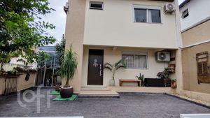 Image 9 - 728742