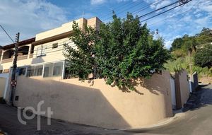Image 4 - 728742