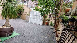 Image 6 - 728742