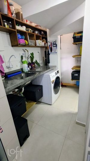 Image 11 - 728742