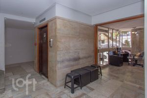 Image 24 - 728861