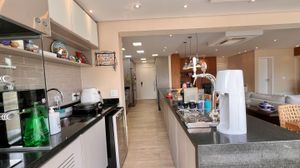 Image 14 - 728915
