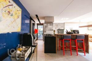 Image 17 - 728934