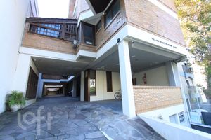 Image 5 - 729482
