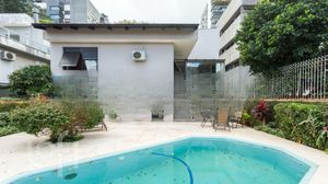 Image 39 - 729632