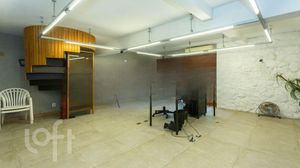 Image 23 - 729632