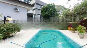 Image 40 - 729632