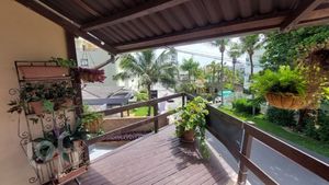 Image 4 - 729783