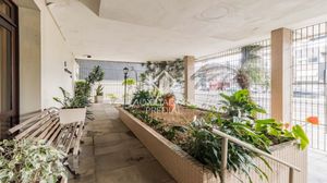 Image 30 - 729846