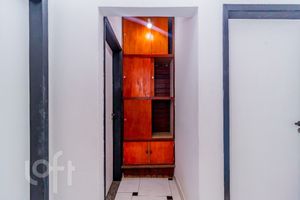 Image 33 - 729895