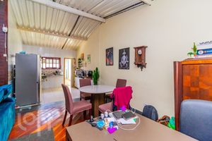 Image 10 - 729895