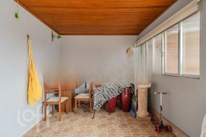 Image 23 - 729906