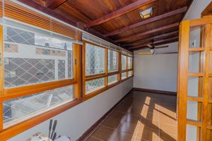 Image 30 - 730017