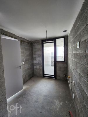 Image 21 - 730294